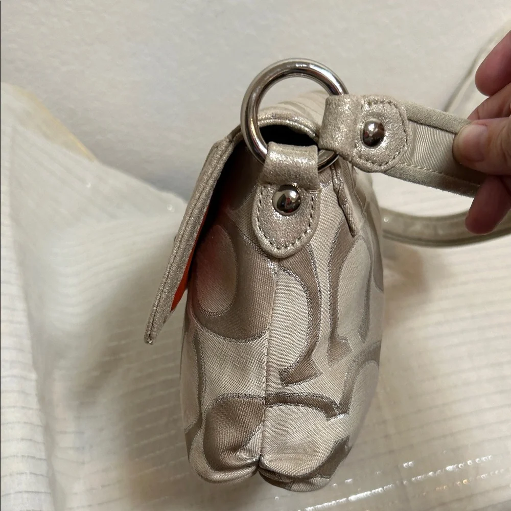 Coach Beige and silver sparkle  Signature Shoulder Bag - Picture 12 of 13